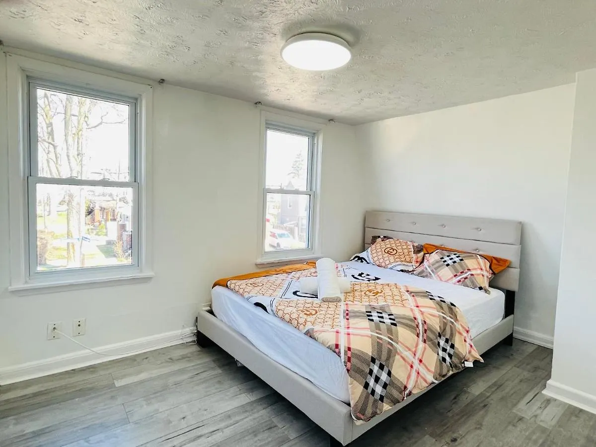 Walk To The Falls! Your Vacation Home In Niagara Canada